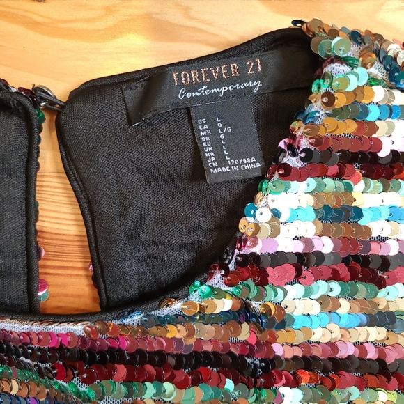 Forever 21 Striped Sequin 2 Piece Cropped Top and Skirt Set - large - Picture 2 of 8